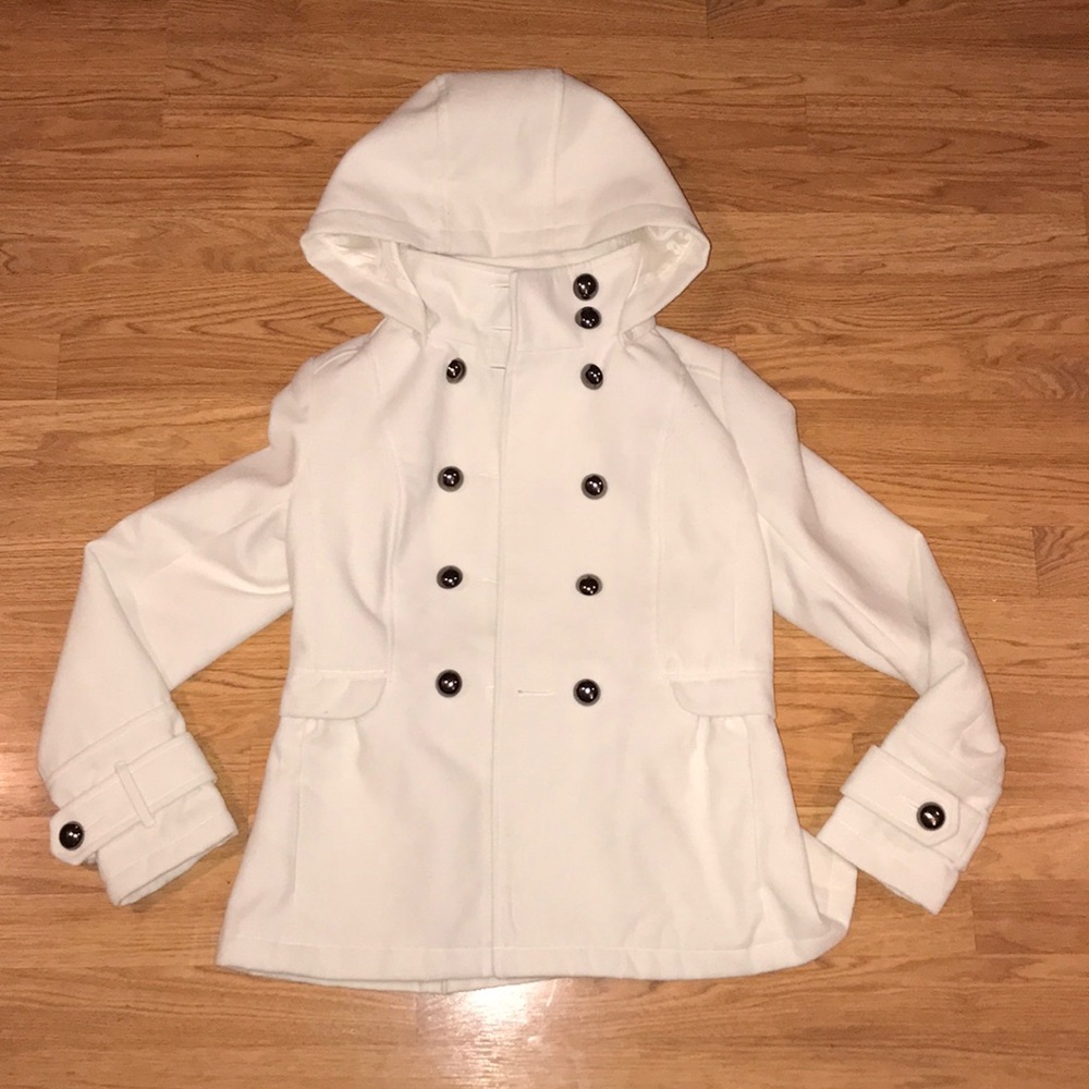 Maralyn & Me Thick White Peacoat w/ Hood